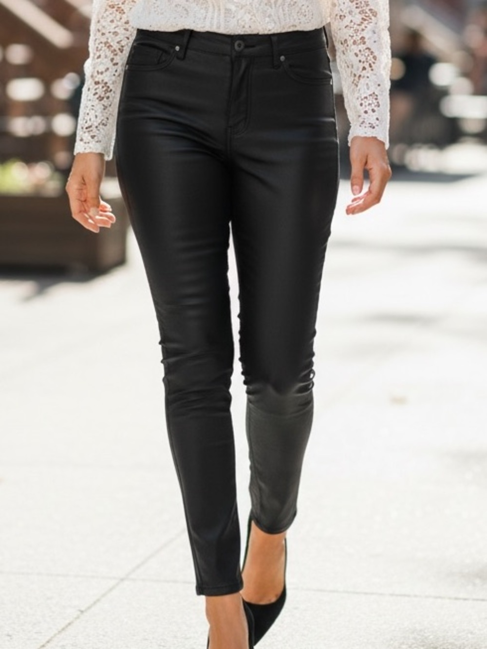1882 Brand Black Women’s Skinny Jeans - Stretch Fit